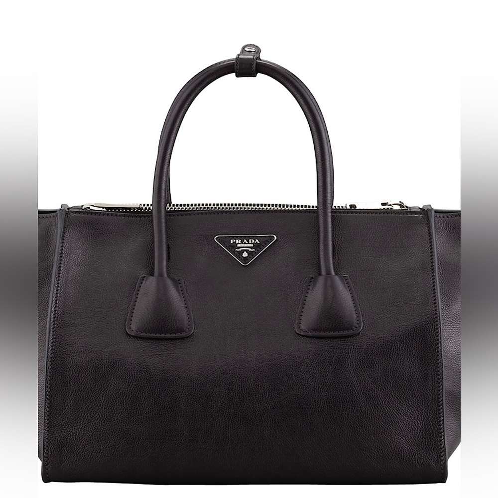 Mint Condition 2015 Prada Nero Glacé Calf Double Pocket Handbag/Crossbody